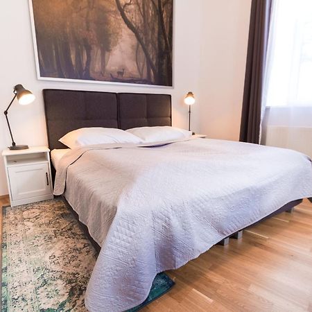 Apartment Familienplatz I Contactless Check-In Viena Exterior foto
