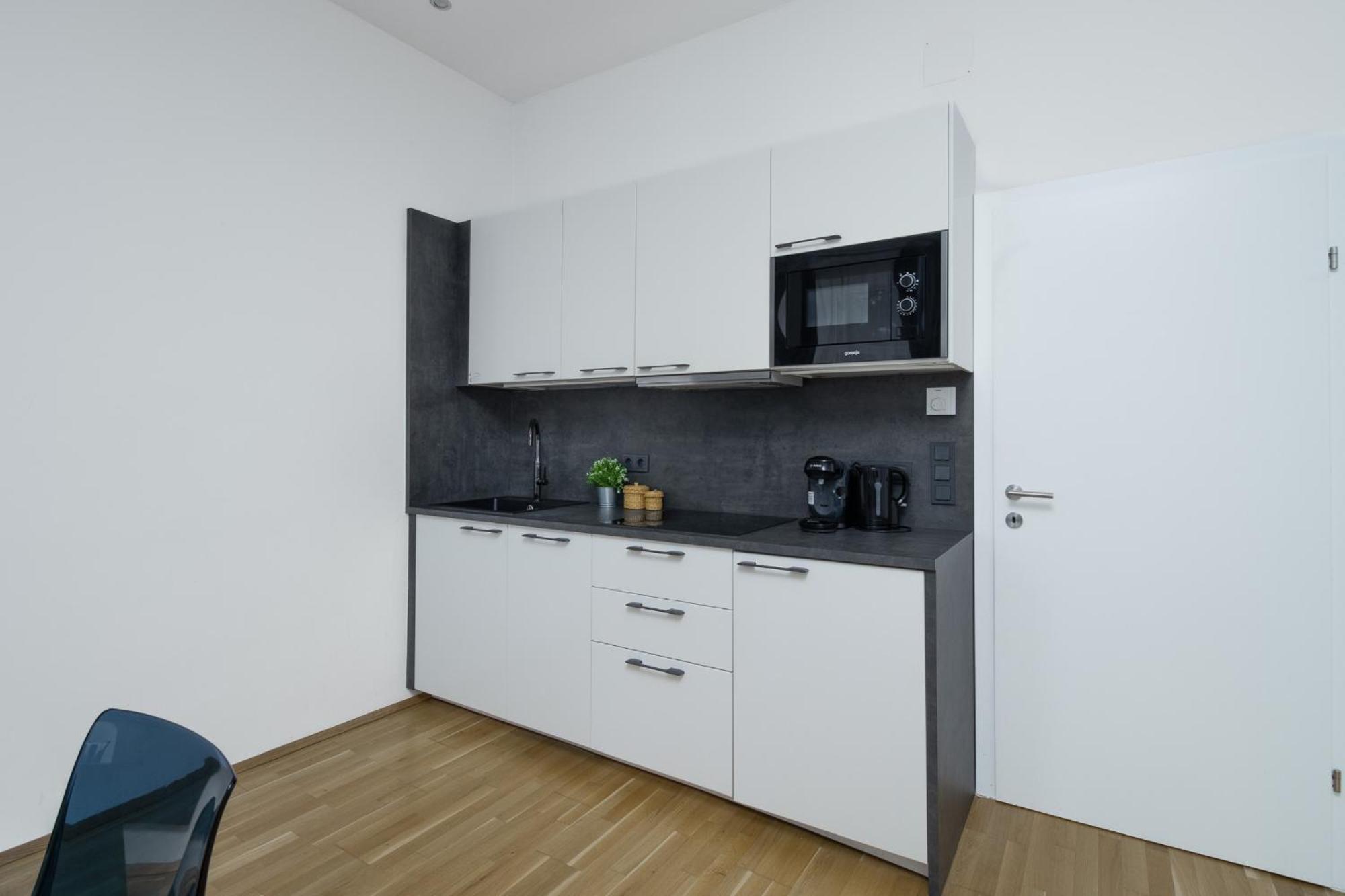 Apartment Familienplatz I Contactless Check-In Viena Exterior foto